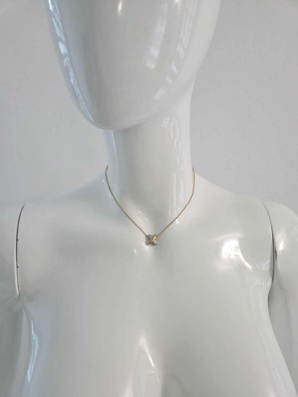 Two Tone Gold & Silver Pendant Necklace Minimalist Jewelry - Picture 12 of 16